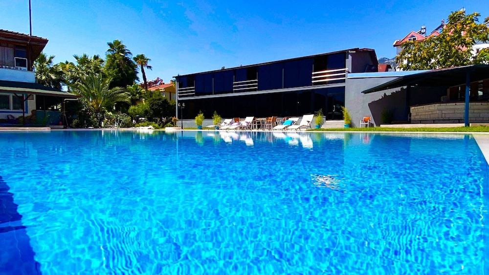 קמר Erendiz Garden Hotel מראה חיצוני תמונה
